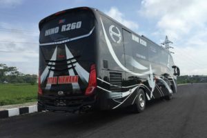 bus hino 1